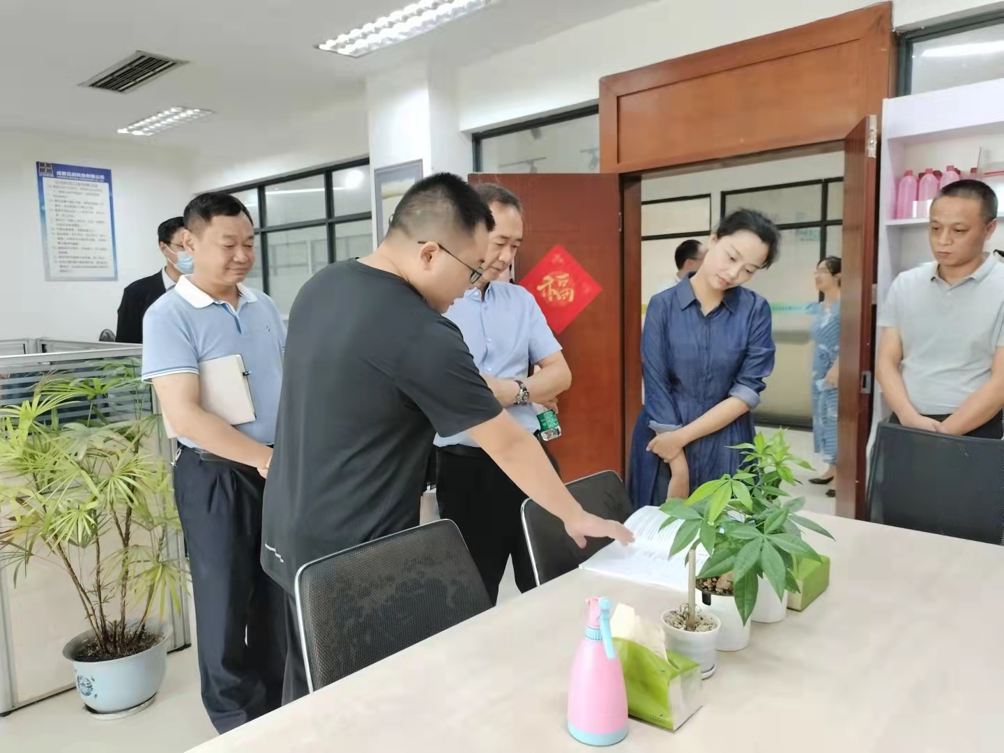 省就業(yè)服務(wù)管理局領(lǐng)導，蒞臨見田科技視察指導